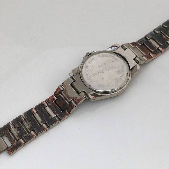 Mens Watch Jeweled "Bling" Water Resistant Analog - Picture 4 of 8